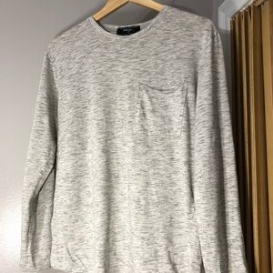 21 Men Light Grey Long Pocket T-Shirt